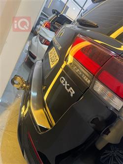 تۆیۆتا لاند کروزەر